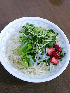 糸寒天のサラダ冷しラーメン♪-レシピのメイン写真