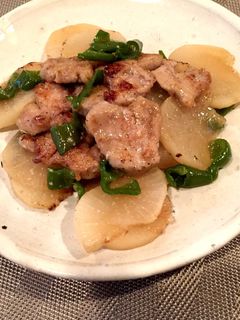 甘酒につけた豚肉と、大根ピーマン炒め-レシピのメイン写真