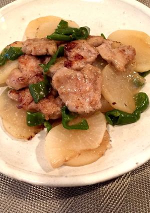 甘酒につけた豚肉と、大根ピーマン炒め-レシピのメイン写真