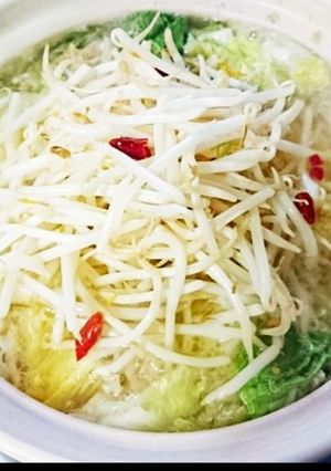 白菜、もやし、豚肉のピリ辛さっぱり鍋-レシピのメイン写真