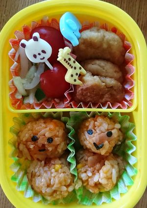 1歳児のお弁当　一口おにぎりで雪だるま-レシピのメイン写真