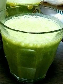 朝食代わりに!バナナほうれん草ジュース-レシピのメイン写真