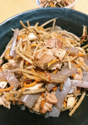 肉食系！豚バラ入りの五目きんぴら-レシピのメイン写真