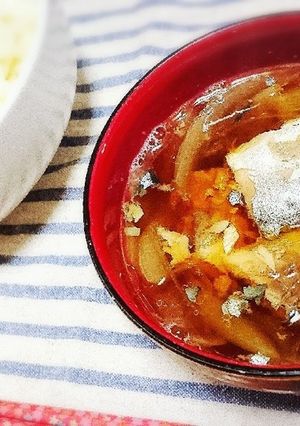 素麺に＊母の伝授。サバ缶と玉ねぎのつけ汁-レシピのメイン写真