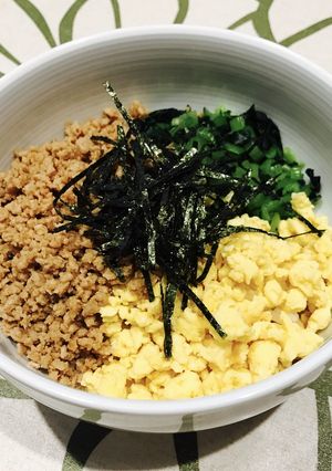 みんな大好き☆三食そぼろ丼-レシピのメイン写真