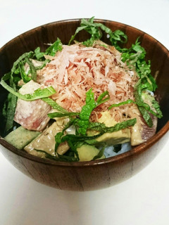 マグロとアボカドのタルタル丼-レシピのメイン写真