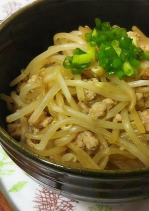 簡単×満腹♪もやしと挽肉のシャキ旨中華丼-レシピのメイン写真