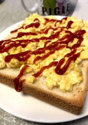 炒り卵で手軽にエッグトースト-レシピのメイン写真
