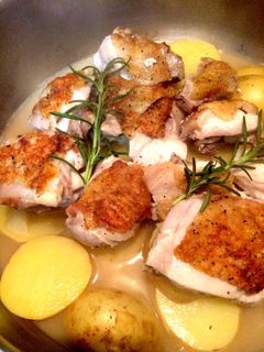 鶏肉とジャガイモのワイン蒸し-レシピのメイン写真