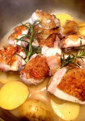 鶏肉とジャガイモのワイン蒸し-レシピのメイン写真