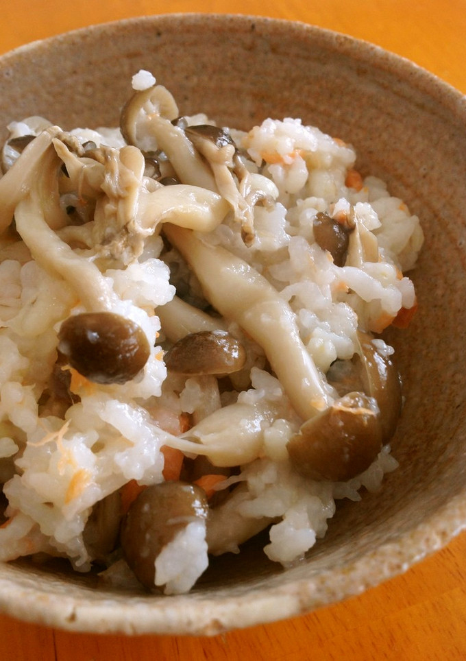 鮭としめじの炊き込みご飯-レシピのメイン写真