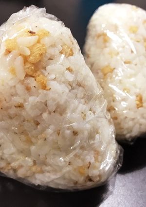 ふりだしで簡単たぬきおにぎり-レシピのメイン写真