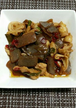 鶏皮とこんにゃく甘辛煮★酒のつまみに最適-レシピのメイン写真