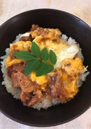 焼き鳥缶と卵1個だけで☆親子丼-レシピのメイン写真