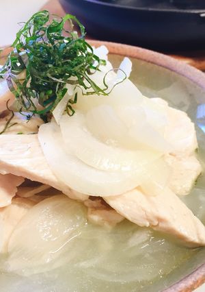 むね肉しっとり新玉ねぎとすし酢蒸し-レシピのメイン写真