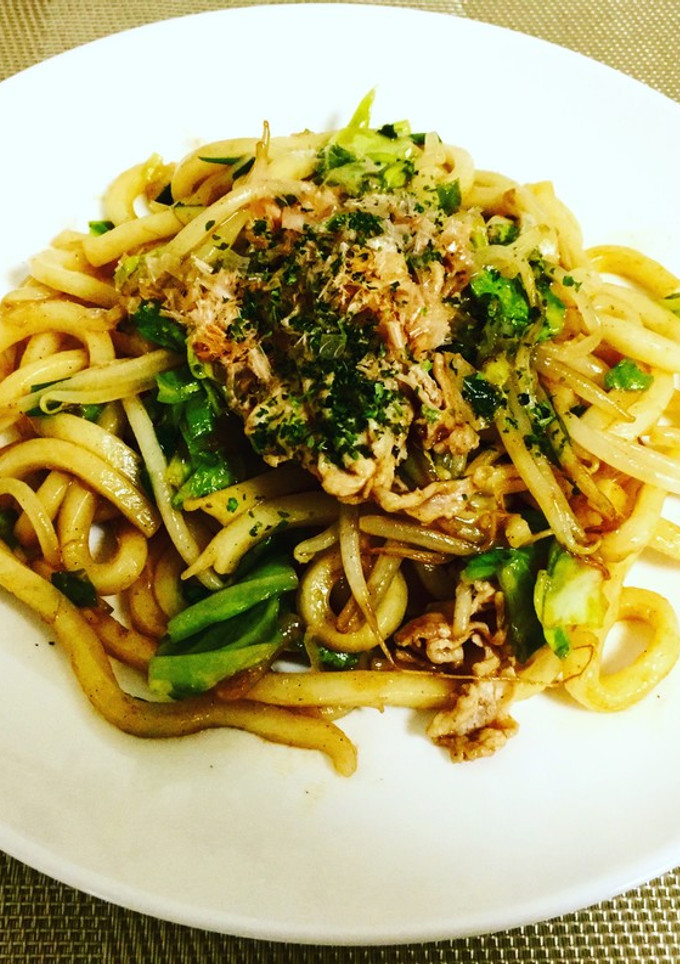 お好みソースと和風だしの素で焼きうどん-レシピのメイン写真