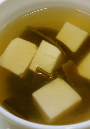 漢方医お勧め薬膳！女貞子海帯豆腐湯-レシピのメイン写真
