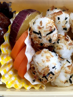 離乳食完了期 人参とさつまいも煮物弁当-レシピのメイン写真
