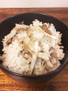 超簡単!(・ω・)舞茸の炊き込みごはん-レシピのメイン写真