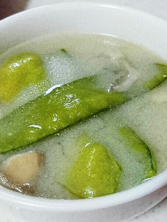 さやえんどうが美味しい豆乳入りスープ-レシピのメイン写真