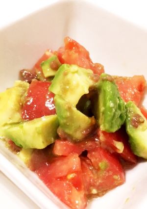 アボカドとトマトのアンチョビ和え-レシピのメイン写真