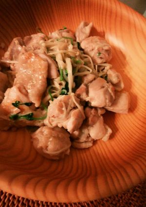えのきと豆苗のからしマヨ炒め-レシピのメイン写真