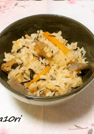 煮物リメイク！ひじきの炊き込みご飯！-レシピのメイン写真