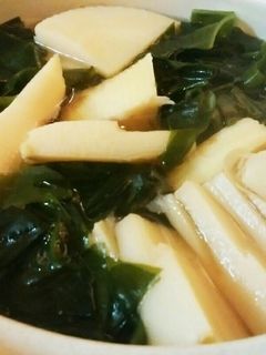 土鍋でほっこり若竹煮(筍とワカメの煮物)-レシピのメイン写真