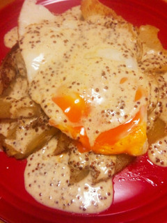ソース絶品◎じゃがいも目玉焼きのせ-レシピのメイン写真