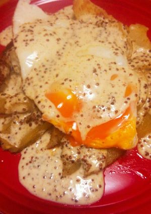ソース絶品◎じゃがいも目玉焼きのせ-レシピのメイン写真