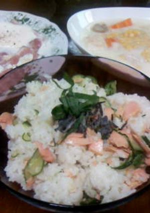 さっぱり美味しい！キュウリと鮭の混ぜご飯-レシピのメイン写真