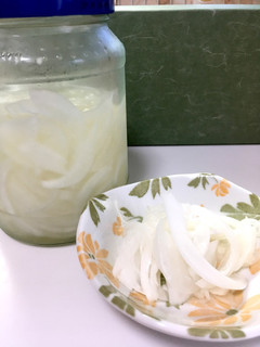 簡単。新玉ねぎの酢漬け-レシピのメイン写真