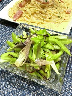 セロリとみょうがの♬塩昆布サラダ-レシピのメイン写真