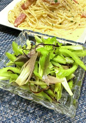 セロリとみょうがの♬塩昆布ｻﾗﾀﾞ-レシピのメイン写真