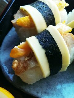 唐揚げと卵のチーズ巻きおにぎり-レシピのメイン写真