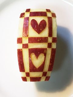 簡単 キャラ弁 りんご 飾り切り①-レシピのメイン写真