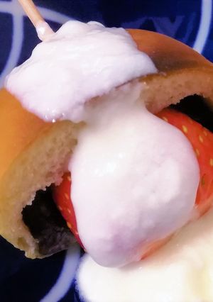想像以上！イチゴあんパン-レシピのメイン写真