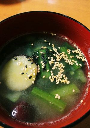 お味噌汁にゴマと胡麻油-レシピのメイン写真