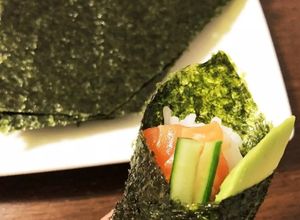 手巻き寿司にぴったりな海苔の切り方♫-レシピのメイン写真