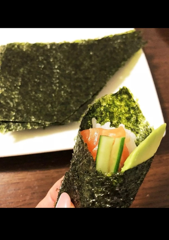 手巻き寿司にぴったりな海苔の切り方♫-レシピのメイン写真