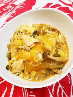 お出汁がきいたふわトロ親子丼甘すぎず美味-レシピのメイン写真