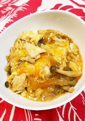 お出汁がきいたふわトロ親子丼甘すぎず美味-レシピのメイン写真