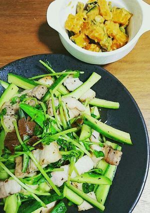 キュウリは炒めて食べるべし！【雑レシピ】-レシピのメイン写真