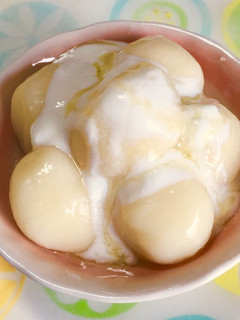 簡単☆豆腐白玉on蜂蜜ヨーグルト-レシピのメイン写真