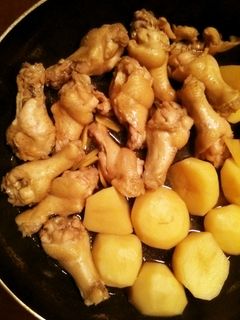 鶏手羽元とジャガイモ煮-レシピのメイン写真