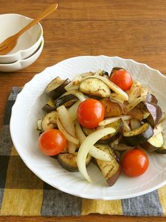 なす&玉ねぎ&トマトのオリーブオイル炒め-レシピのメイン写真