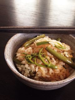 ワラビと塩昆布のおこわ-レシピのメイン写真