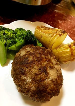 つなぎにマヨでうまうまハンバーグ♪-レシピのメイン写真