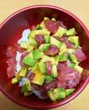 アボカドマグロ丼(わさび醤油で)☆
