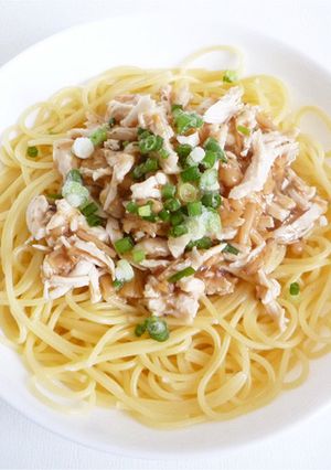 なめ茸と鶏ささみの梅肉パスタ-レシピのメイン写真